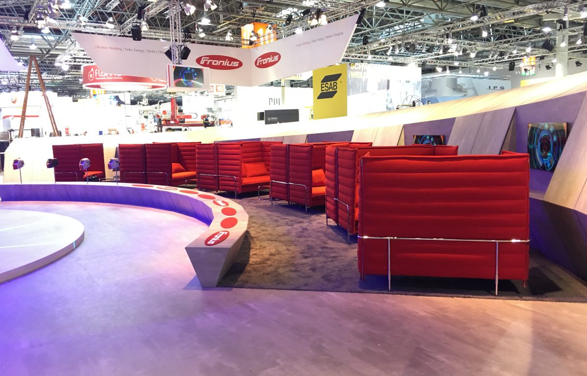 Workstations at the Fronius interactive trade fair stand