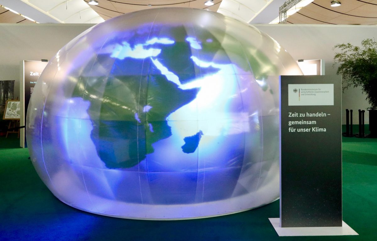 Experience climate change first-hand - in the 360-degree climate dome