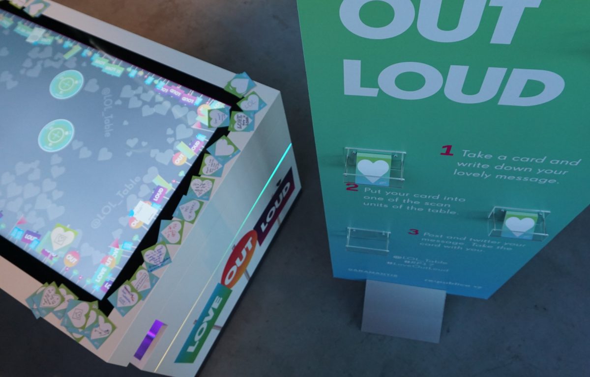 interactive multitouch Twitter table at re:publica 2017 in Berlin