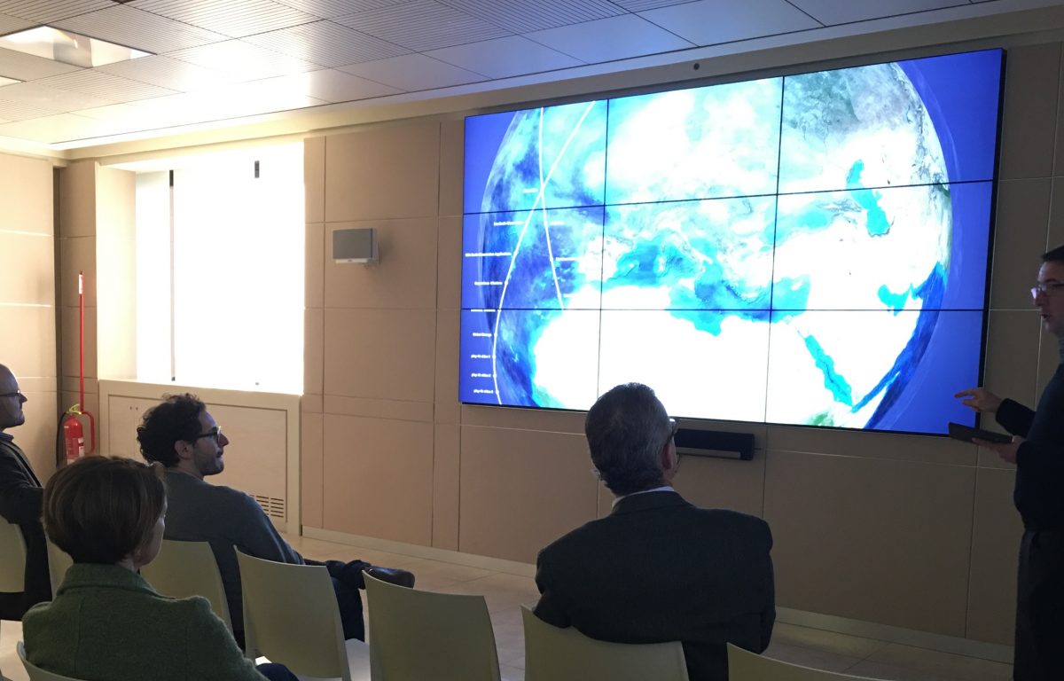 ESA Multitouch Wall Presentation
