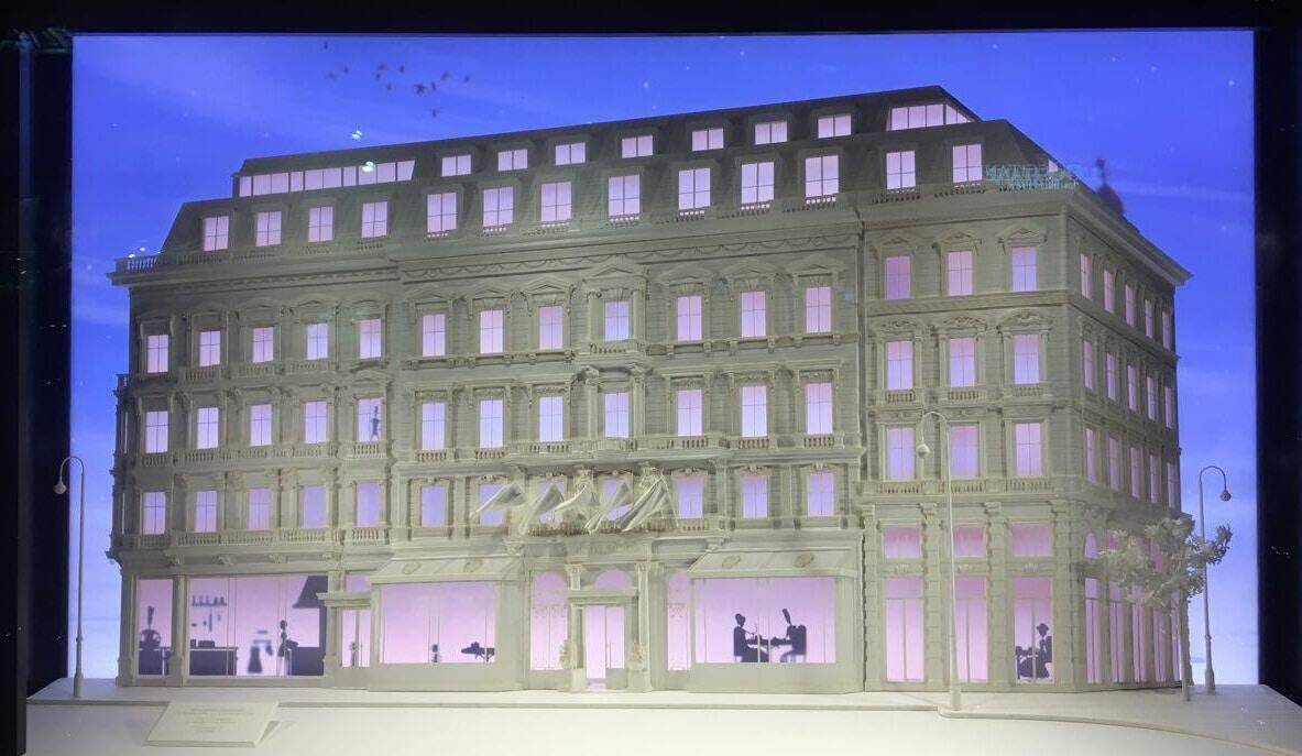 Interactive digital shop window at Hotel Sacher