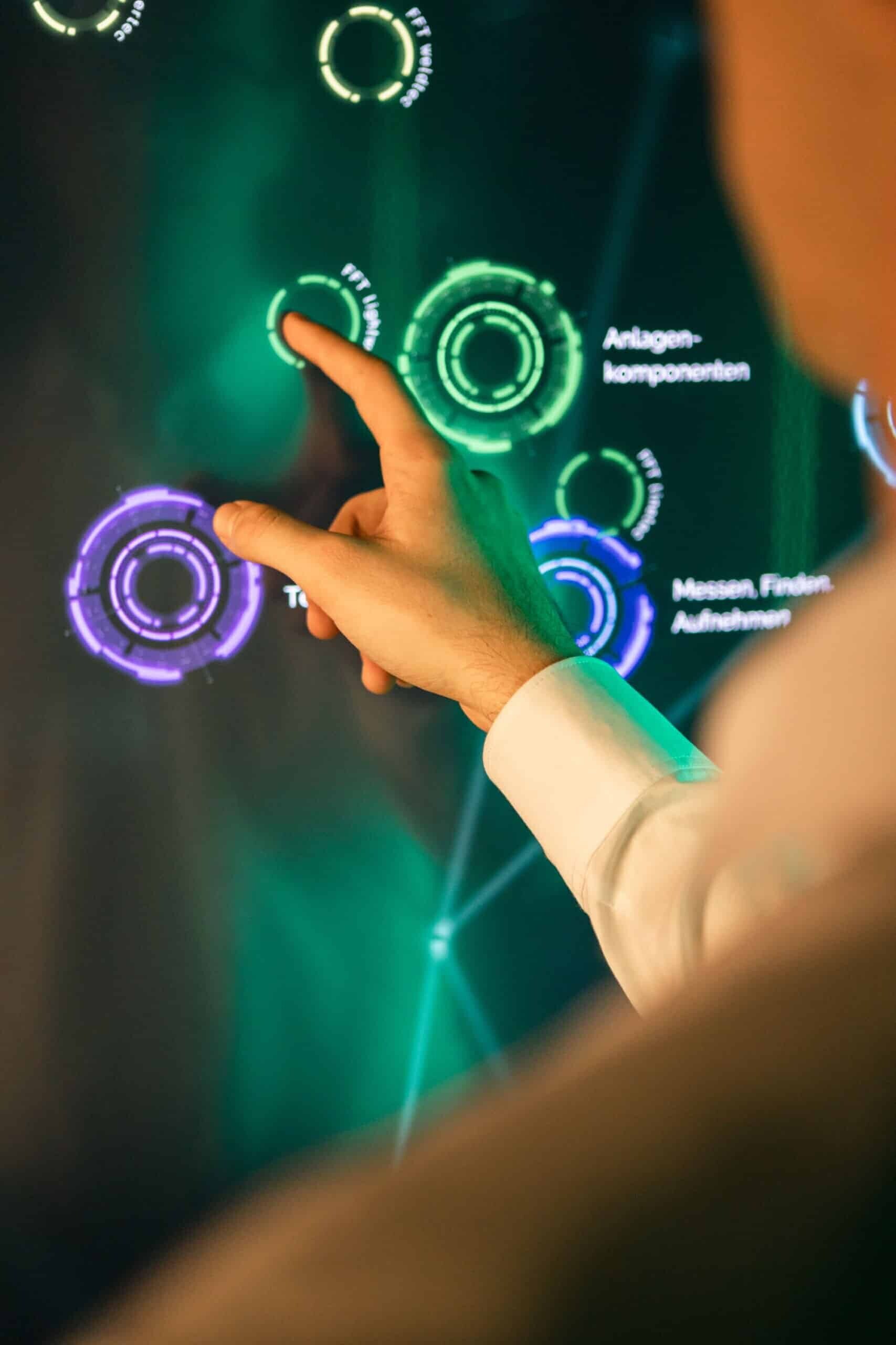 Touchscreen Bildschirm mit Multitouch-Software für Präsentationen