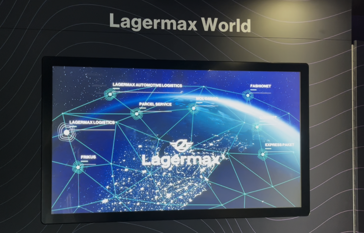 Multitouch installations in the exhibition truck - Touchscreen Lagermax World