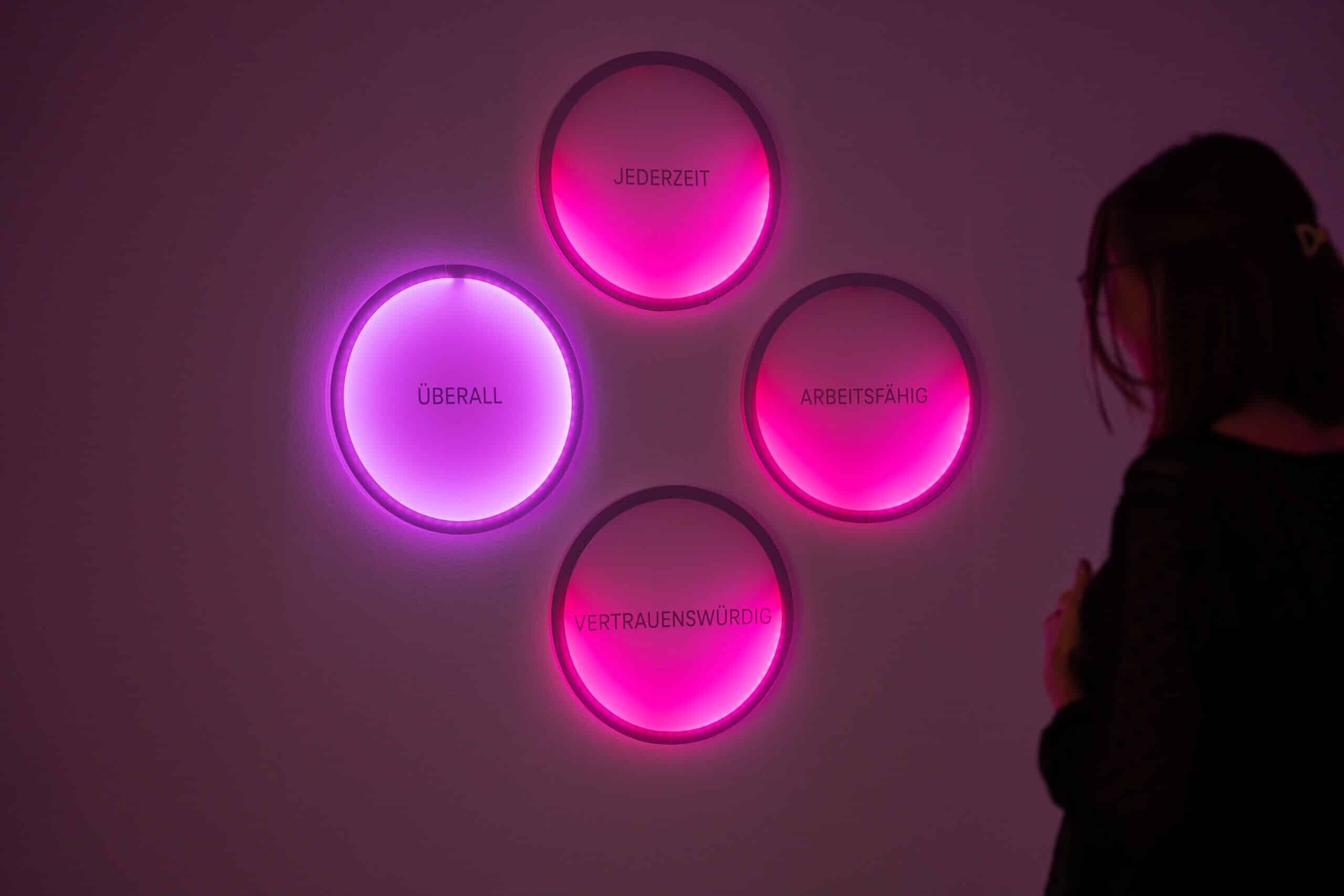 Interactive light installation with LEDs in the showroom