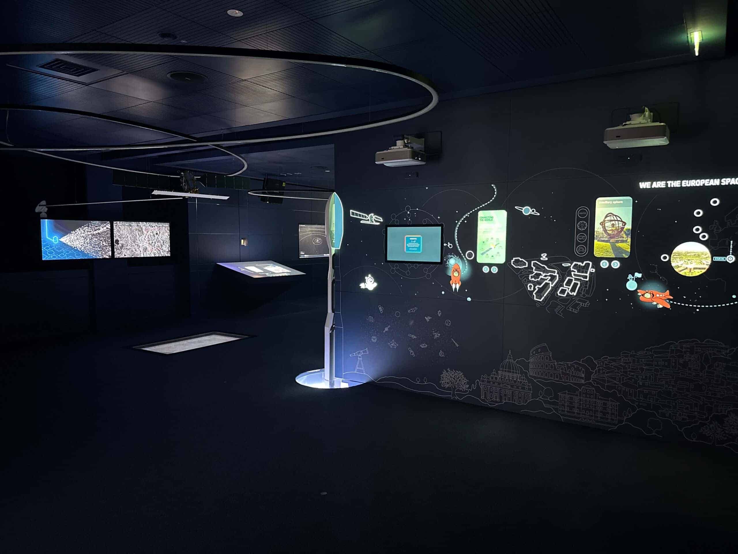 ESA multimedia centre with interactive walls and screens