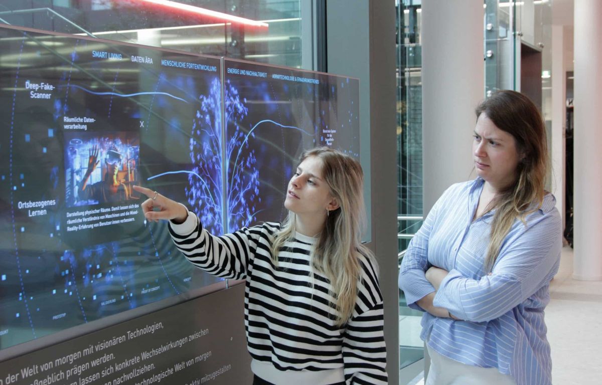 Transparent multi-touch screens with a